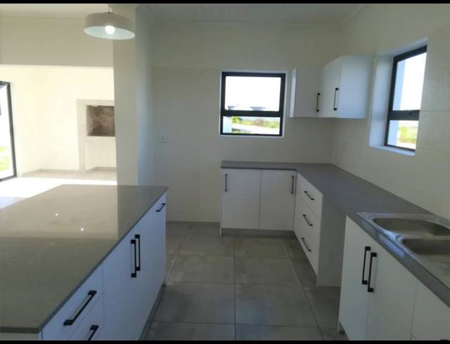 3 BEDROOM HOUSE FOR SALE IN LAAIPLEK